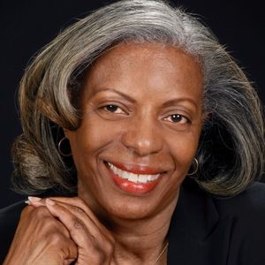 Meet your Posher, Cassandra